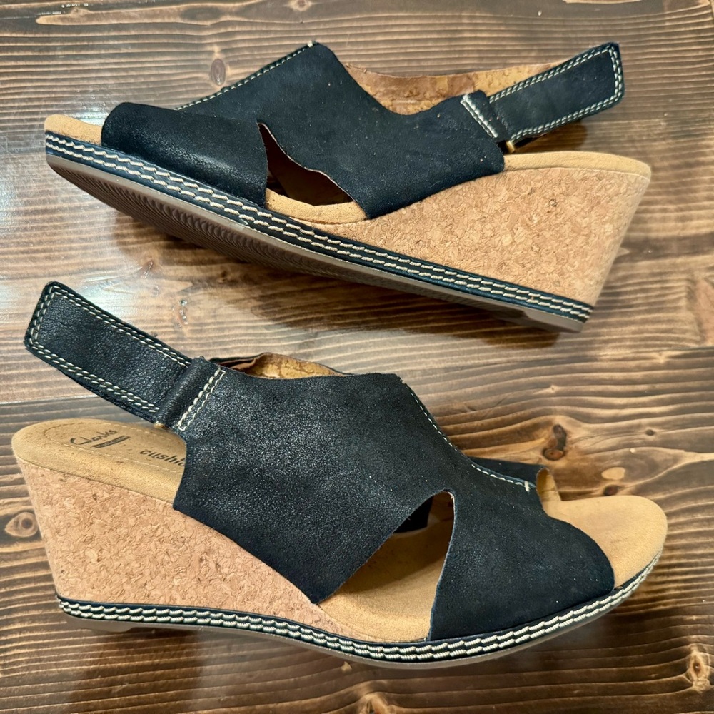 Clark’s Women's Black‎ Wedge Sandals